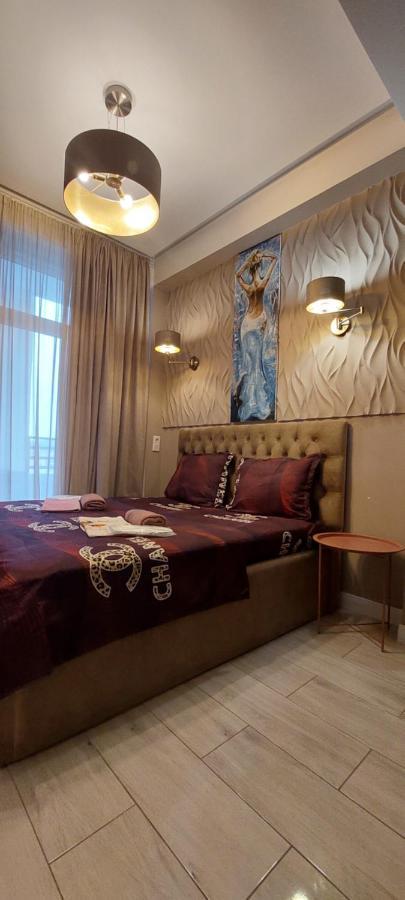 Fantaflat Old Tbilisi Apartment Buitenkant foto