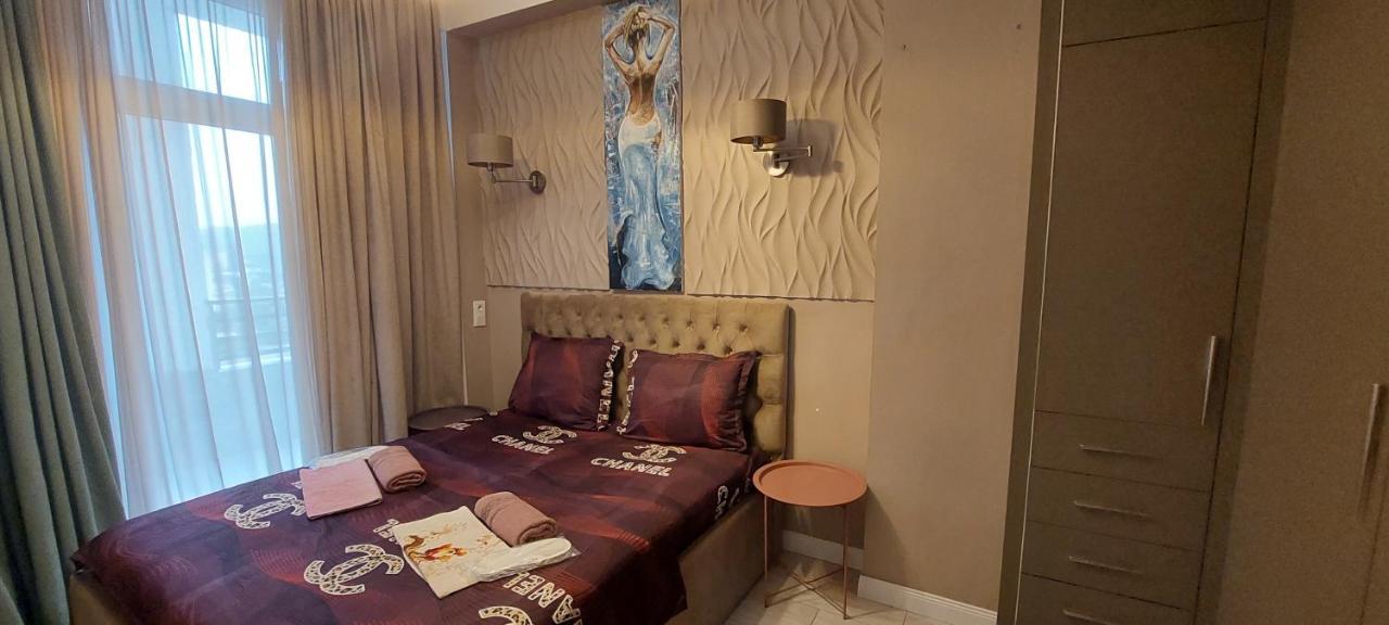 Fantaflat Old Tbilisi Apartment Buitenkant foto