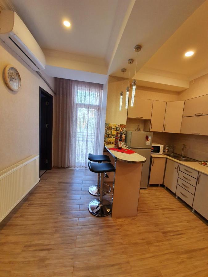 Fantaflat Old Tbilisi Apartment Buitenkant foto