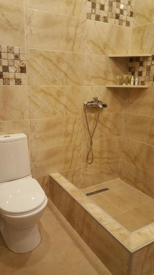 Fantaflat Old Tbilisi Apartment Buitenkant foto